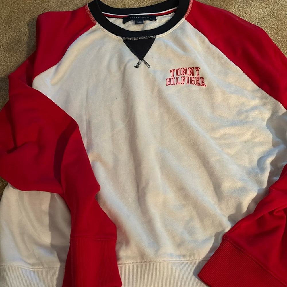Tommy Hilfiger women’s large crew neck